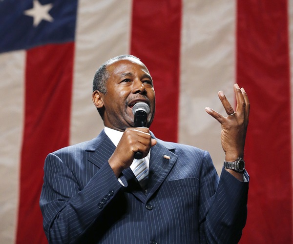 Republican presidential candidate Dr. Ben Carson delivers a speech to supporters Tuesday, Aug. 18, 2015, in Phoenix. (AP Photo/Ross D. Franklin)