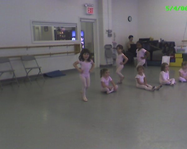 zoe at ballet