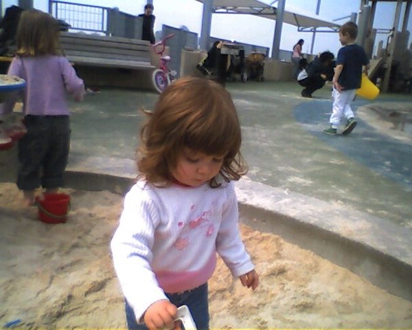 zoe very young5
