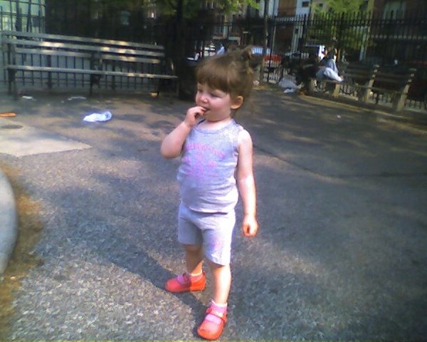 zoe very young6