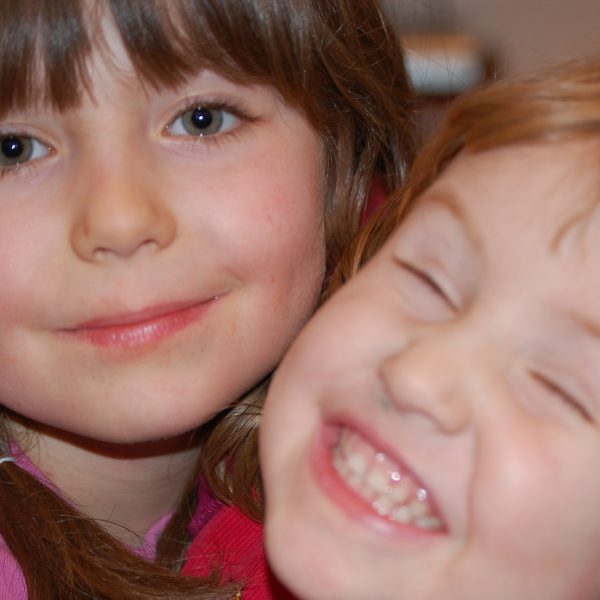 zoeand izzie